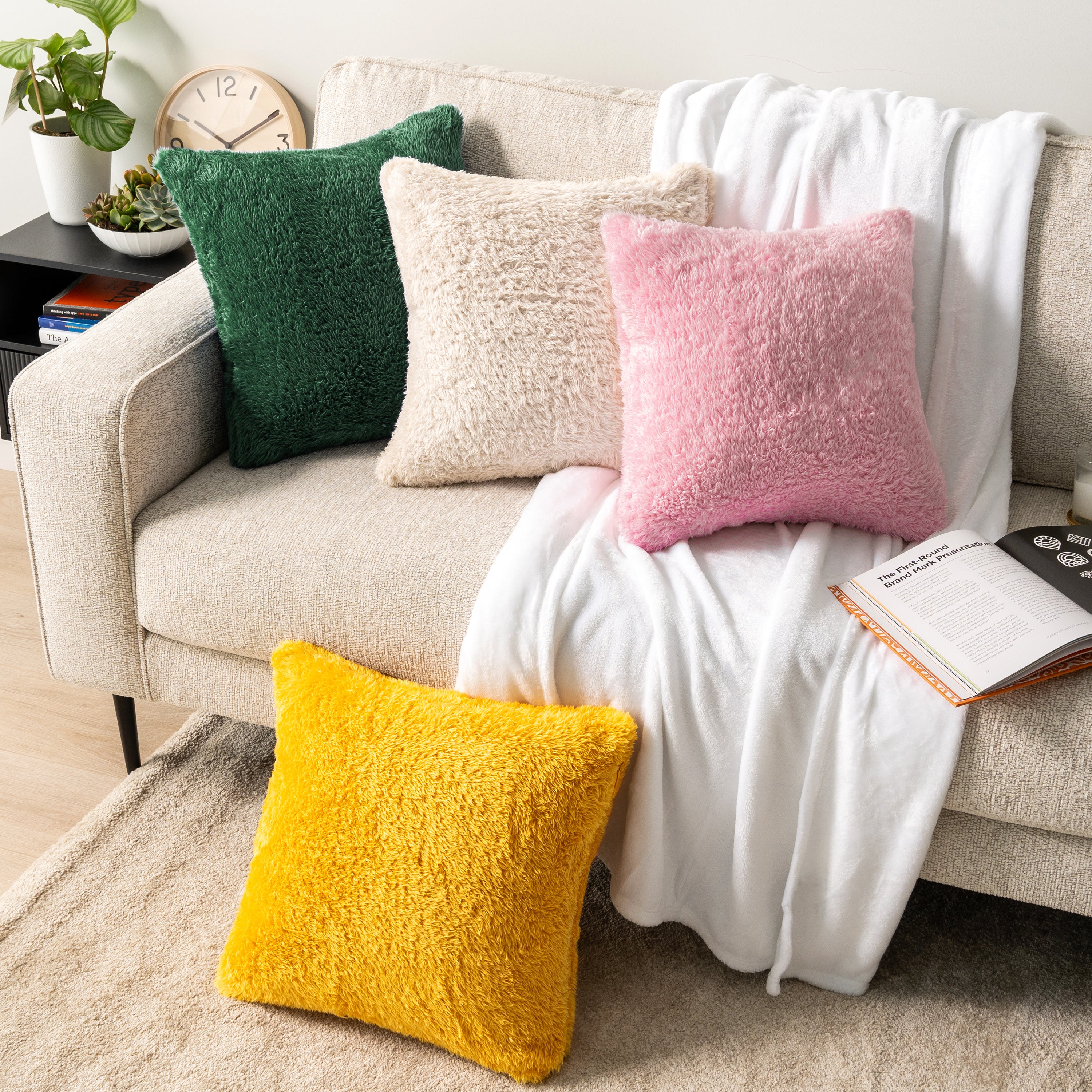 Throw Pillow Covers Set of 2 Sofa Decor Fuzzy Cushion Cases 2 Sizes with Zipper