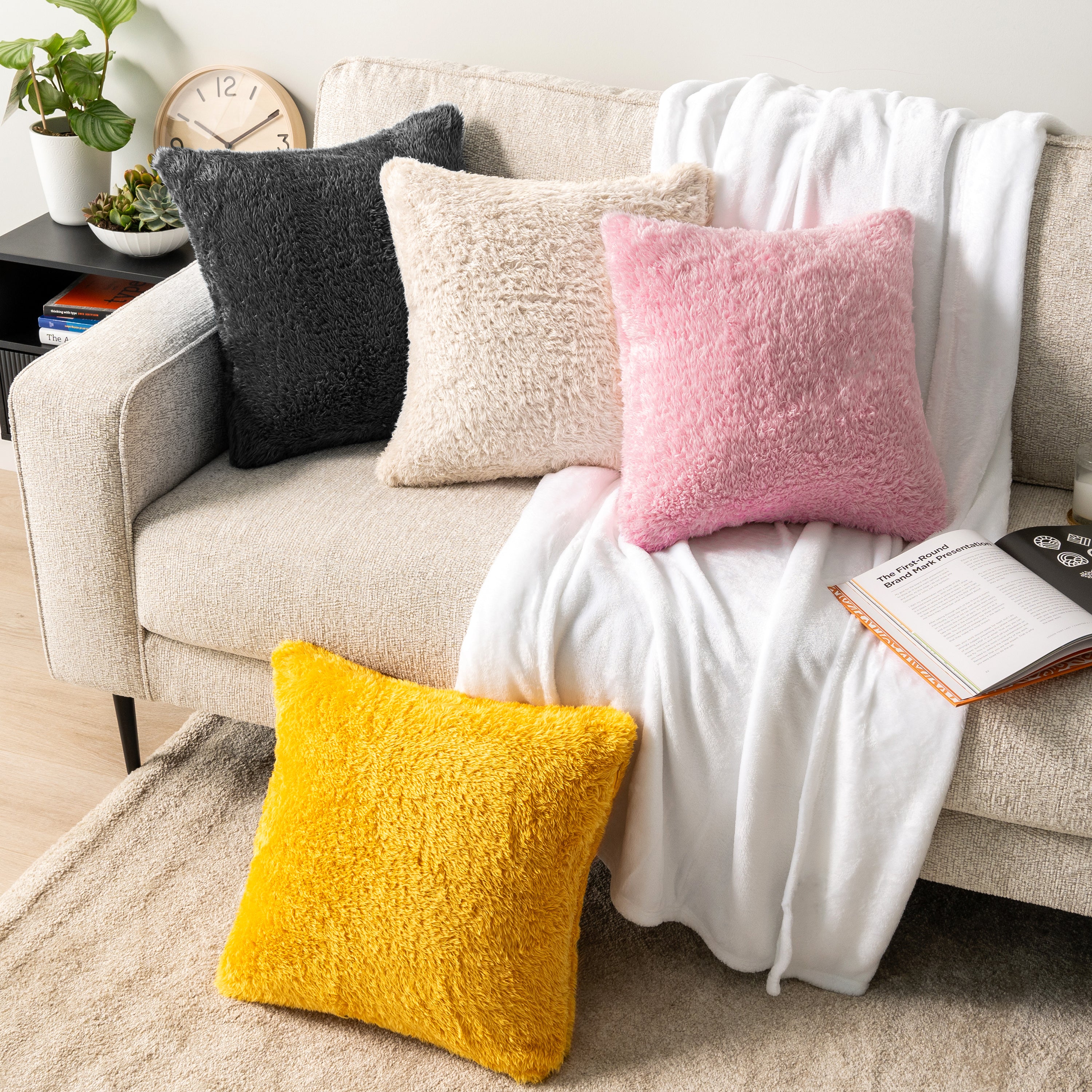 Throw Pillow Covers Set of 2 Sofa Decor Fuzzy Cushion Cases 2 Sizes with Zipper