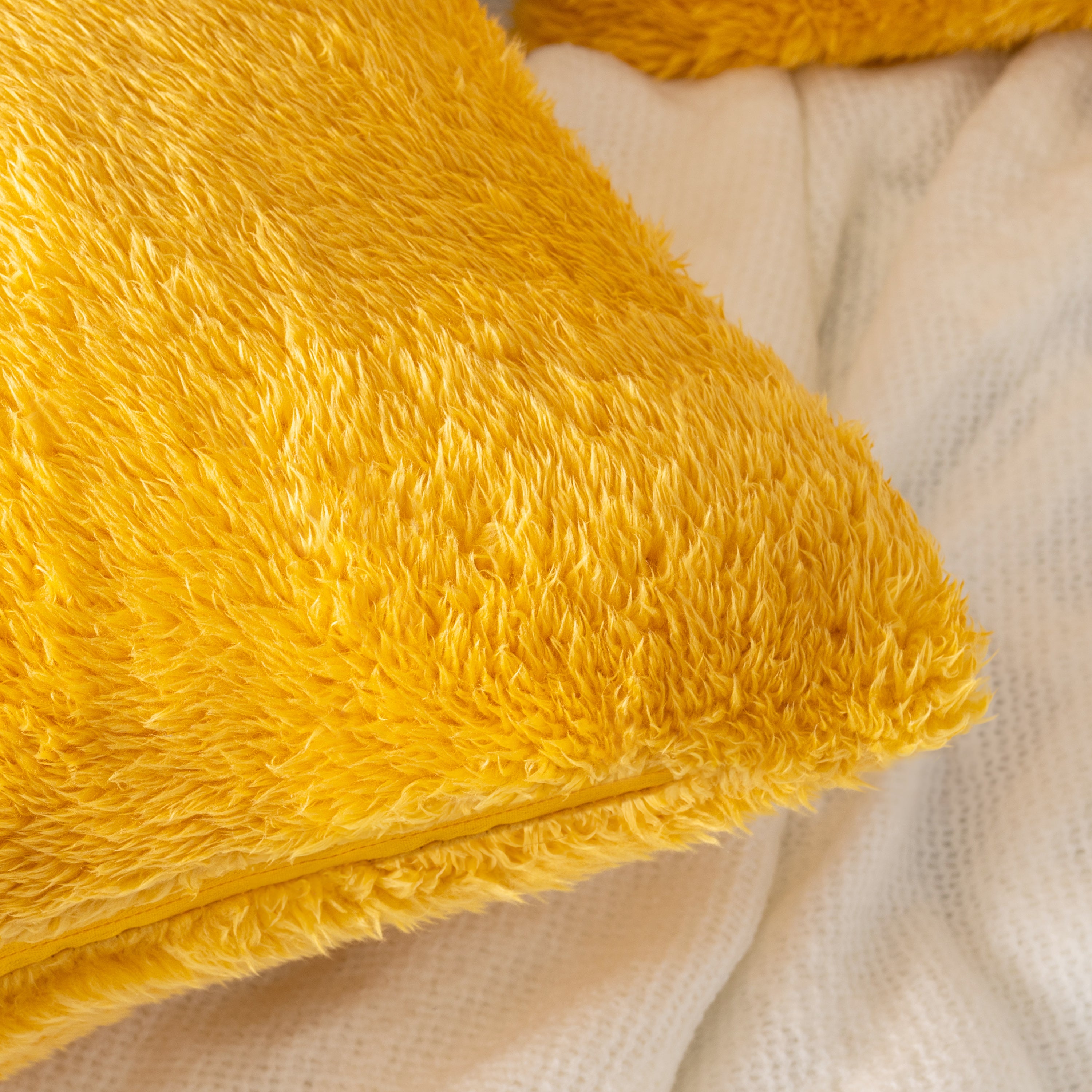 Throw Pillow Covers Set of 2 Sofa Decor Fuzzy Cushion Cases 2 Sizes with Zipper