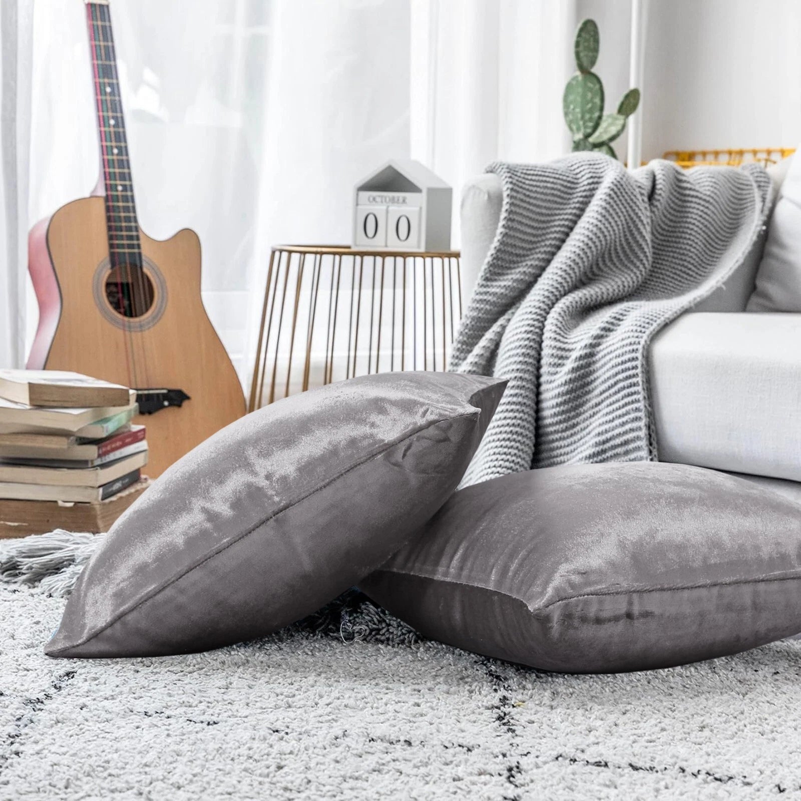 Pack of 4 Plush Velvet Cushion Covers Extra Soft Sofa Throw Pillow Cases 17"x17"