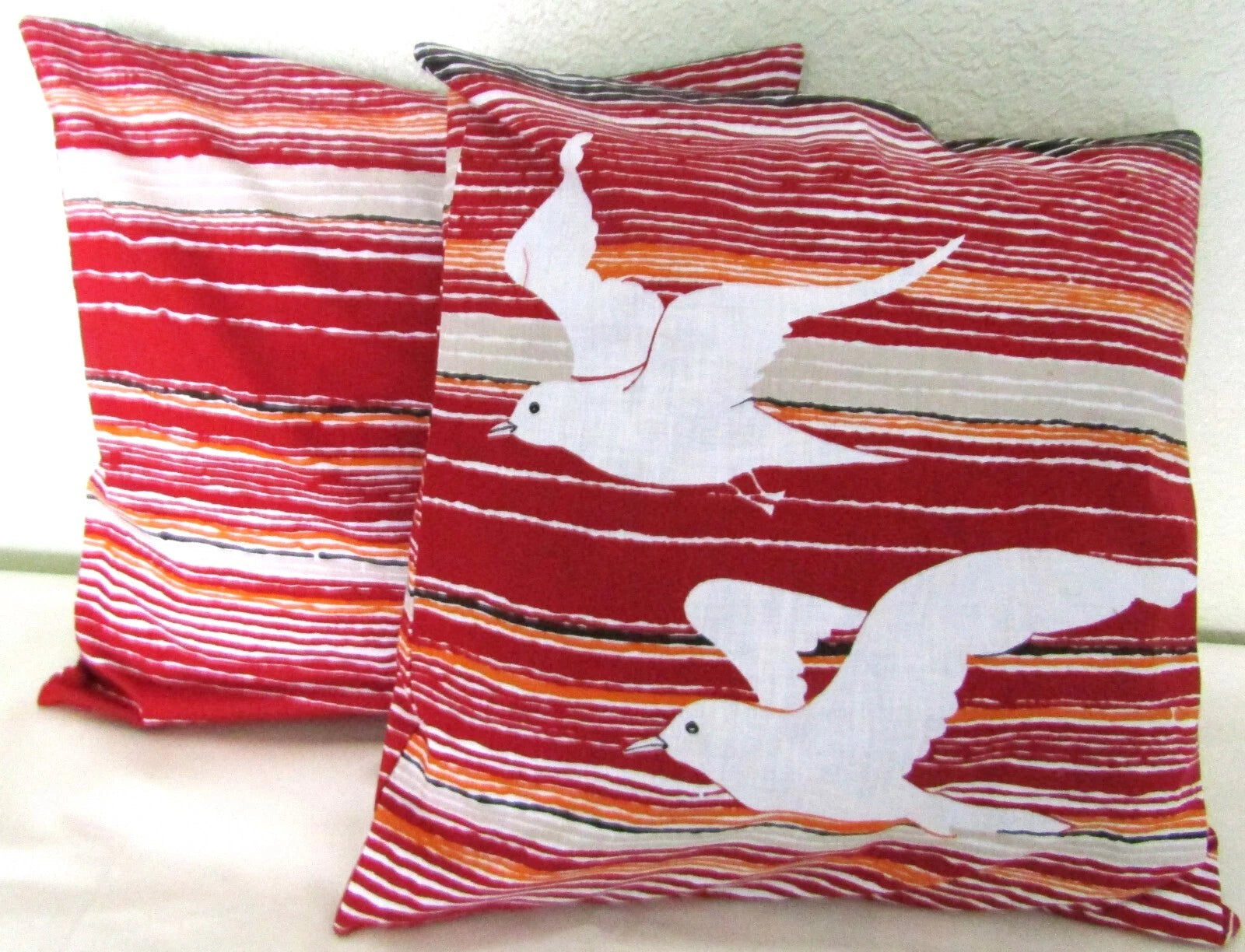 Indoor  Pigeon Pillow Case Sofa Throw Cushion Cover set of two  Home Decor Set