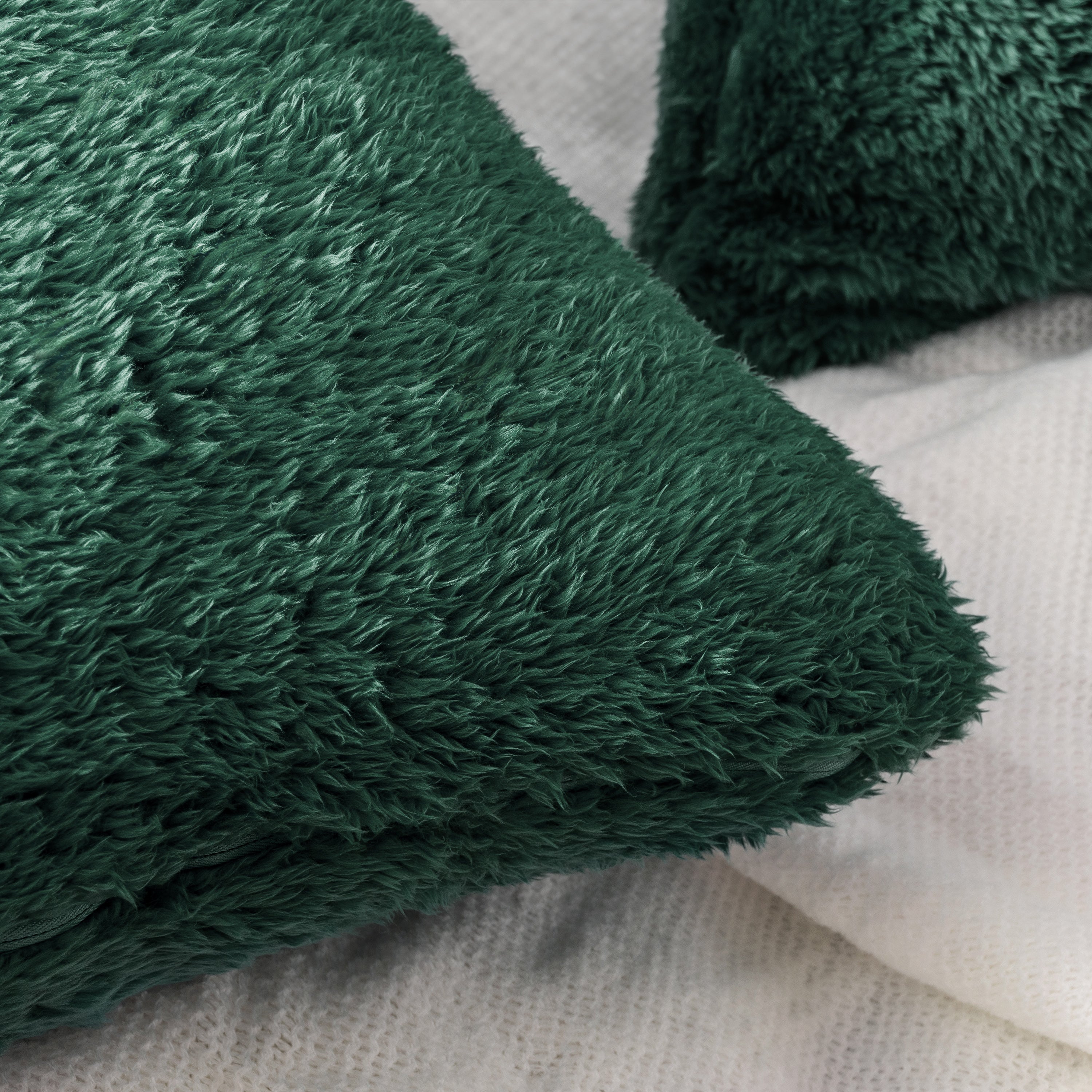 Throw Pillow Covers Set of 2 Sofa Decor Fuzzy Cushion Cases 2 Sizes with Zipper
