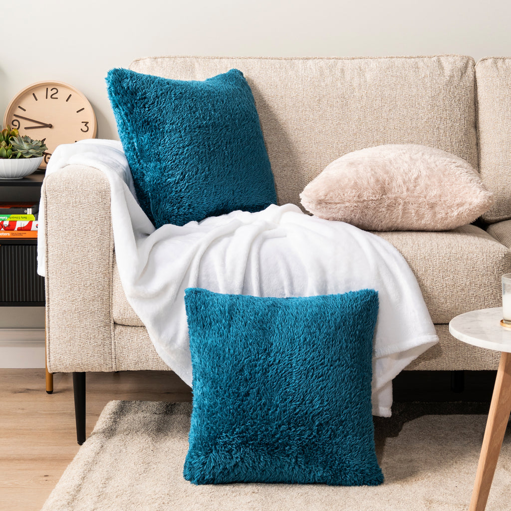 Throw Pillow Covers Set of 2 Sofa Decor Fuzzy Cushion Cases 2 Sizes with Zipper