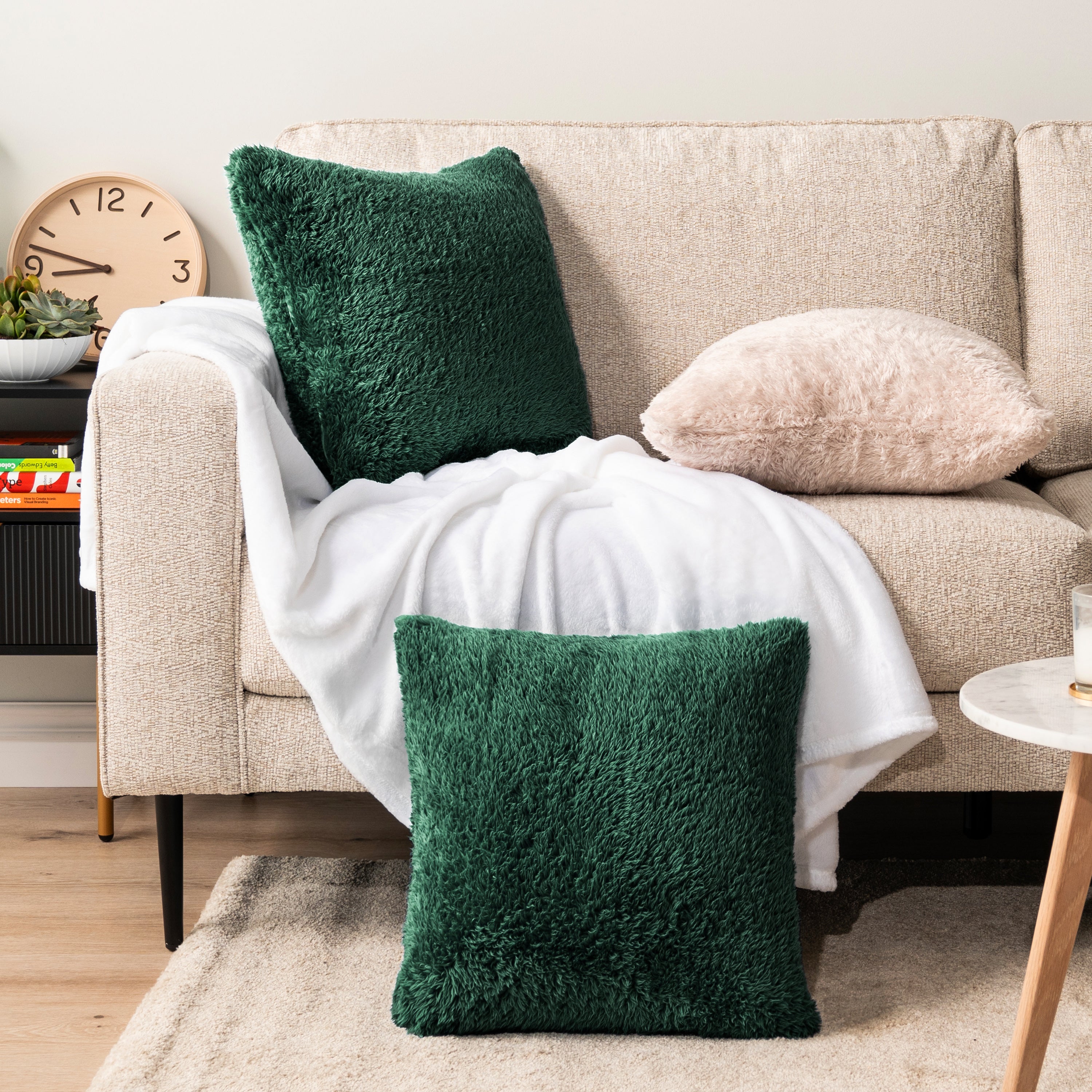 Throw Pillow Covers Set of 2 Sofa Decor Fuzzy Cushion Cases 2 Sizes with Zipper