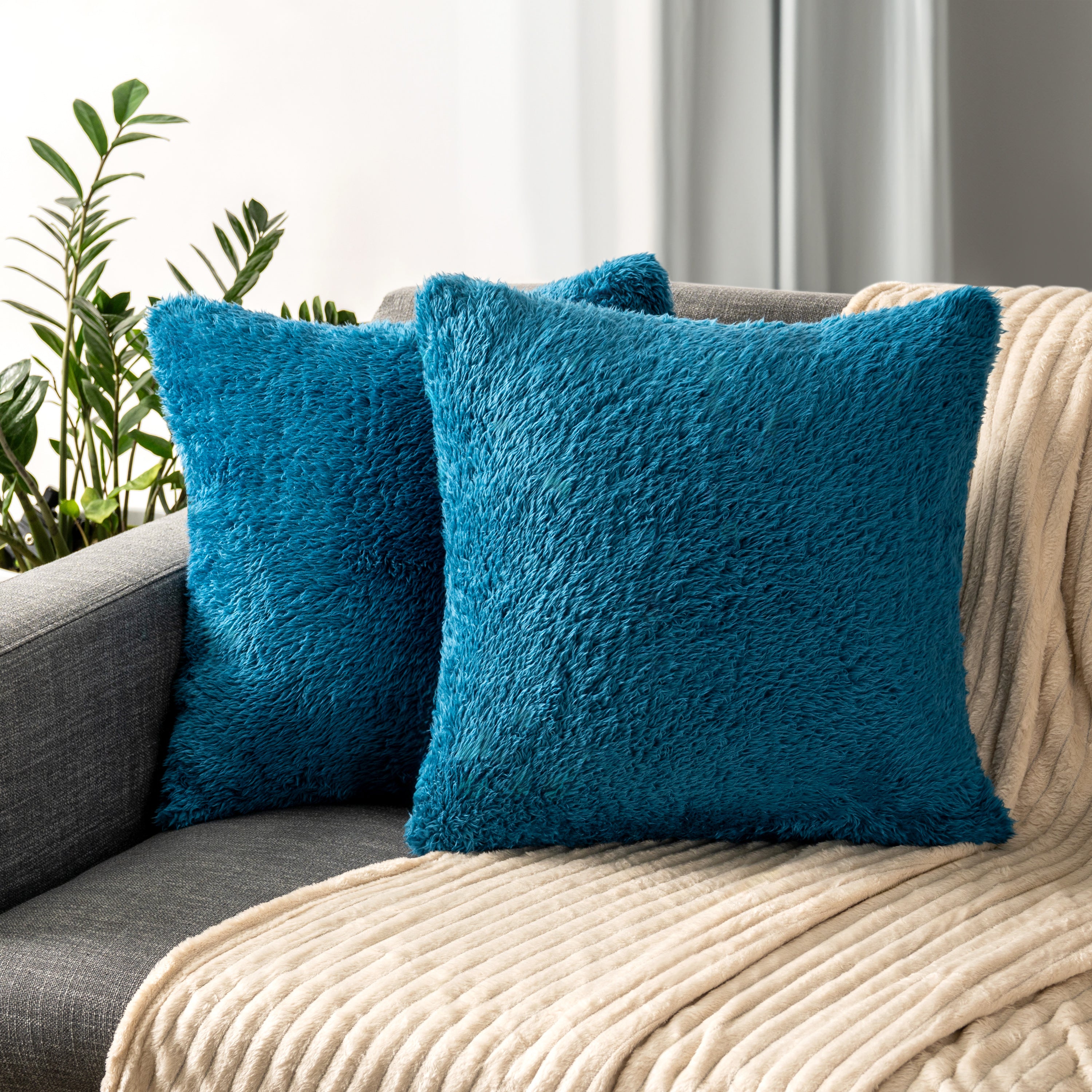 Throw Pillow Covers Set of 2 Sofa Decor Fuzzy Cushion Cases 2 Sizes with Zipper