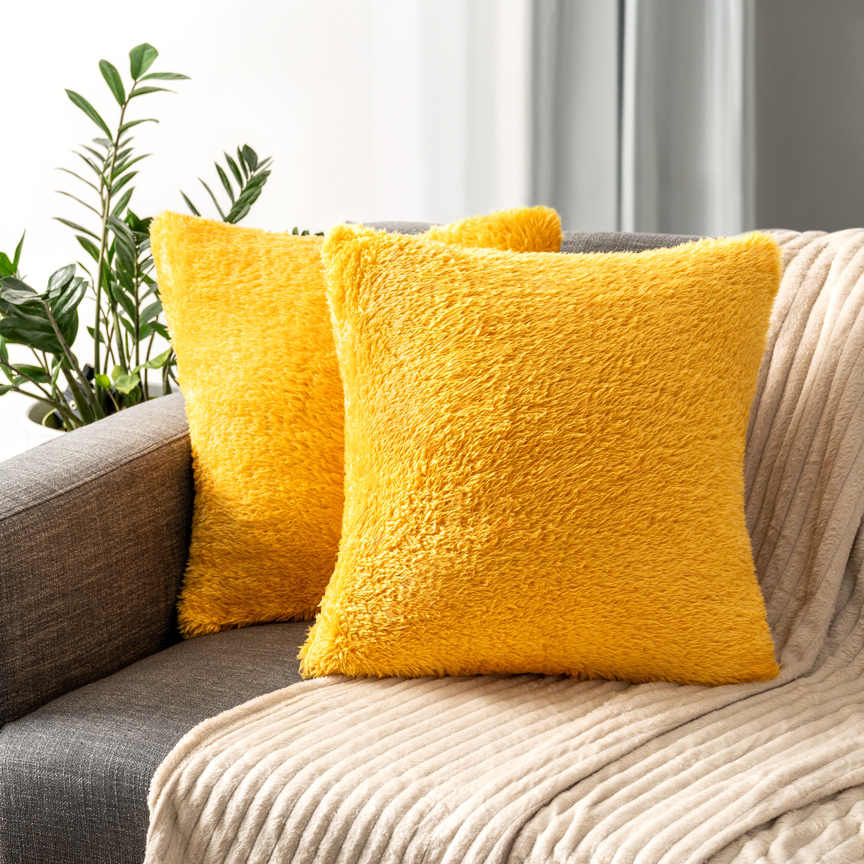 Throw Pillow Covers Set of 2 Sofa Decor Fuzzy Cushion Cases 2 Sizes with Zipper