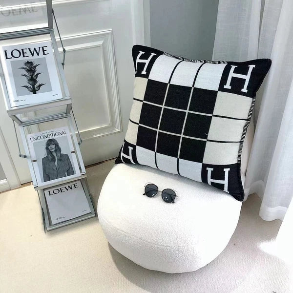 Cashmere Throw Pillow Wool Plaid Soft Warm Shawl Sofa Bedding Cushion Gift New